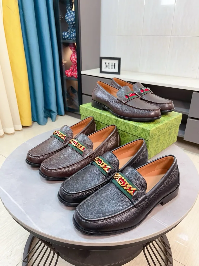 Men's shoes 💰500🌹🌹Niuli [GUCCI Gucci] A new style of formal men's leather shoes is coming~ The original quality upper is made of patent leather imported from Italy, the leather is soft and delicate, comfortable and soft first-layer cowhide lining, rubber wear-resistant outsole, the shoe shape is dignified and domineering, and the luxury charm cannot be concealed! The natural and free nouveau riche leads the trend. Code number: 38-44